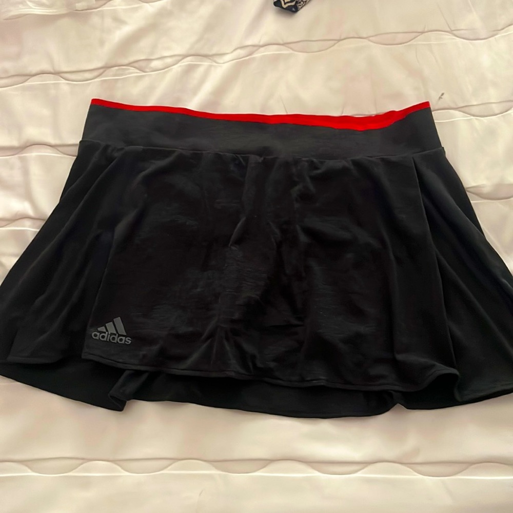 Grey with red trim golf/tennis skort